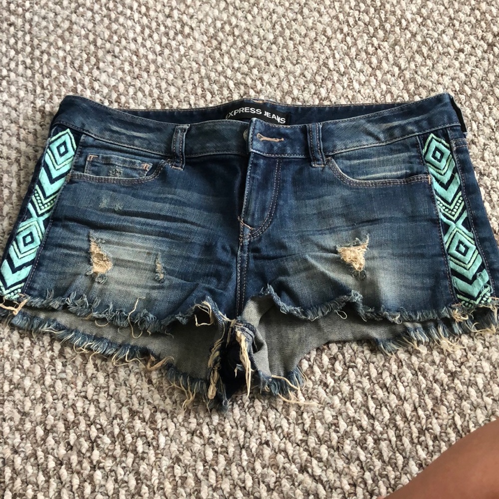 Festival jean shorts